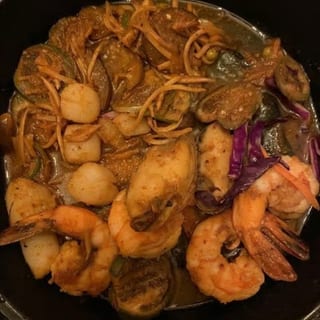 Seafood Pad Cha